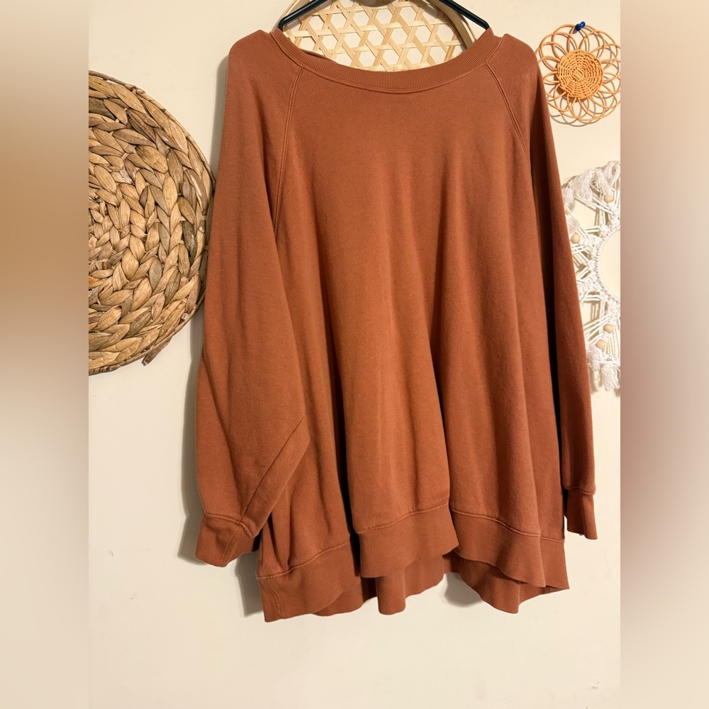 Old Navy Oversized Pullover Sweatshirt in Rust Brown